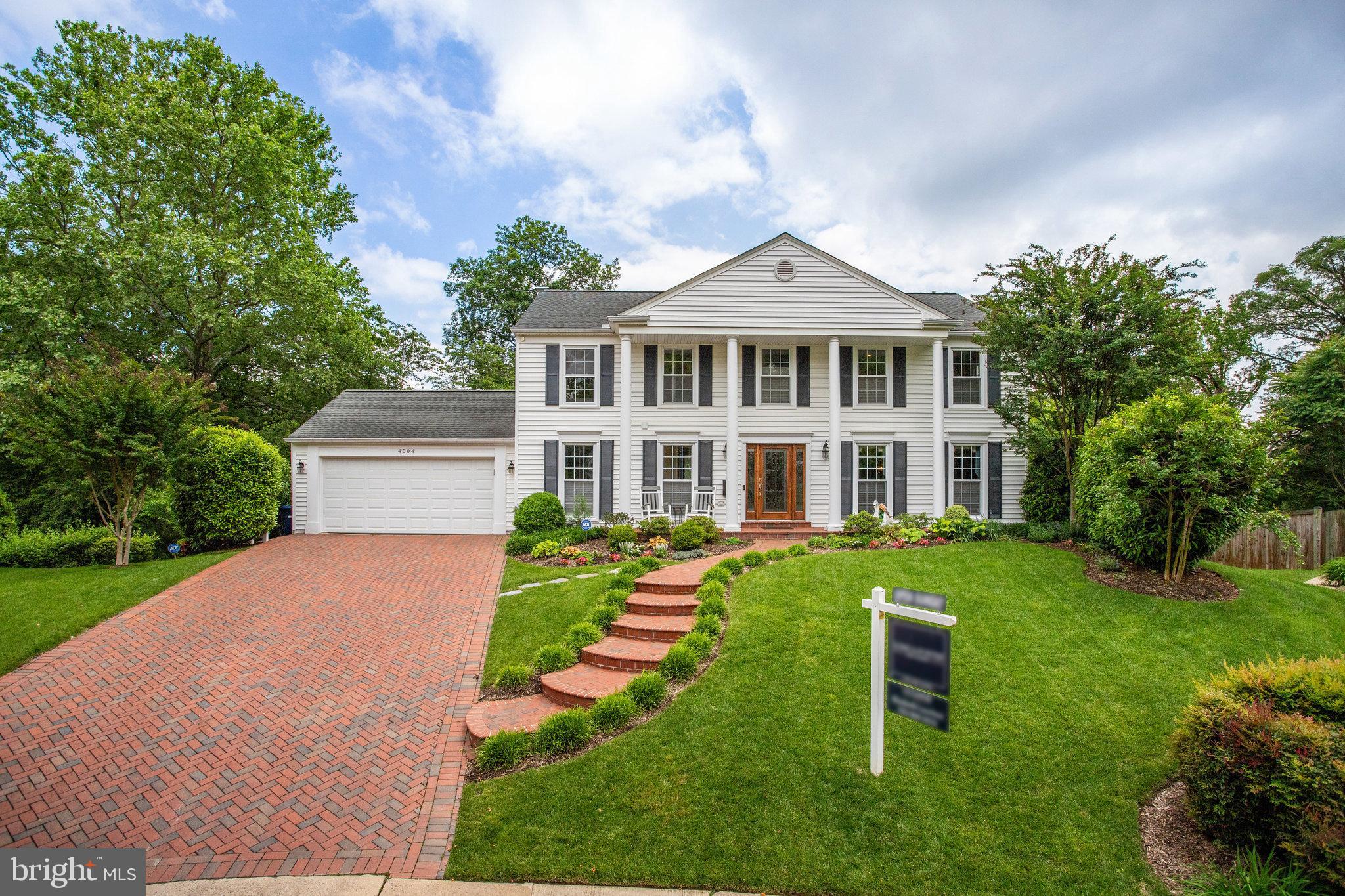 4004 Featherstone Pl