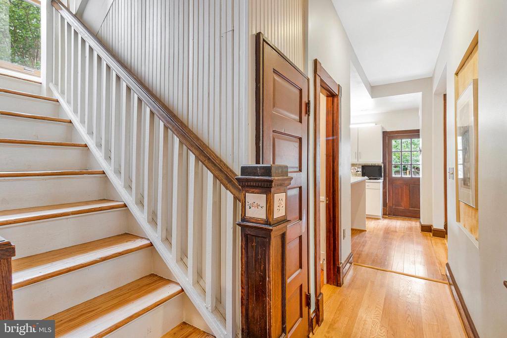17 Cedar St