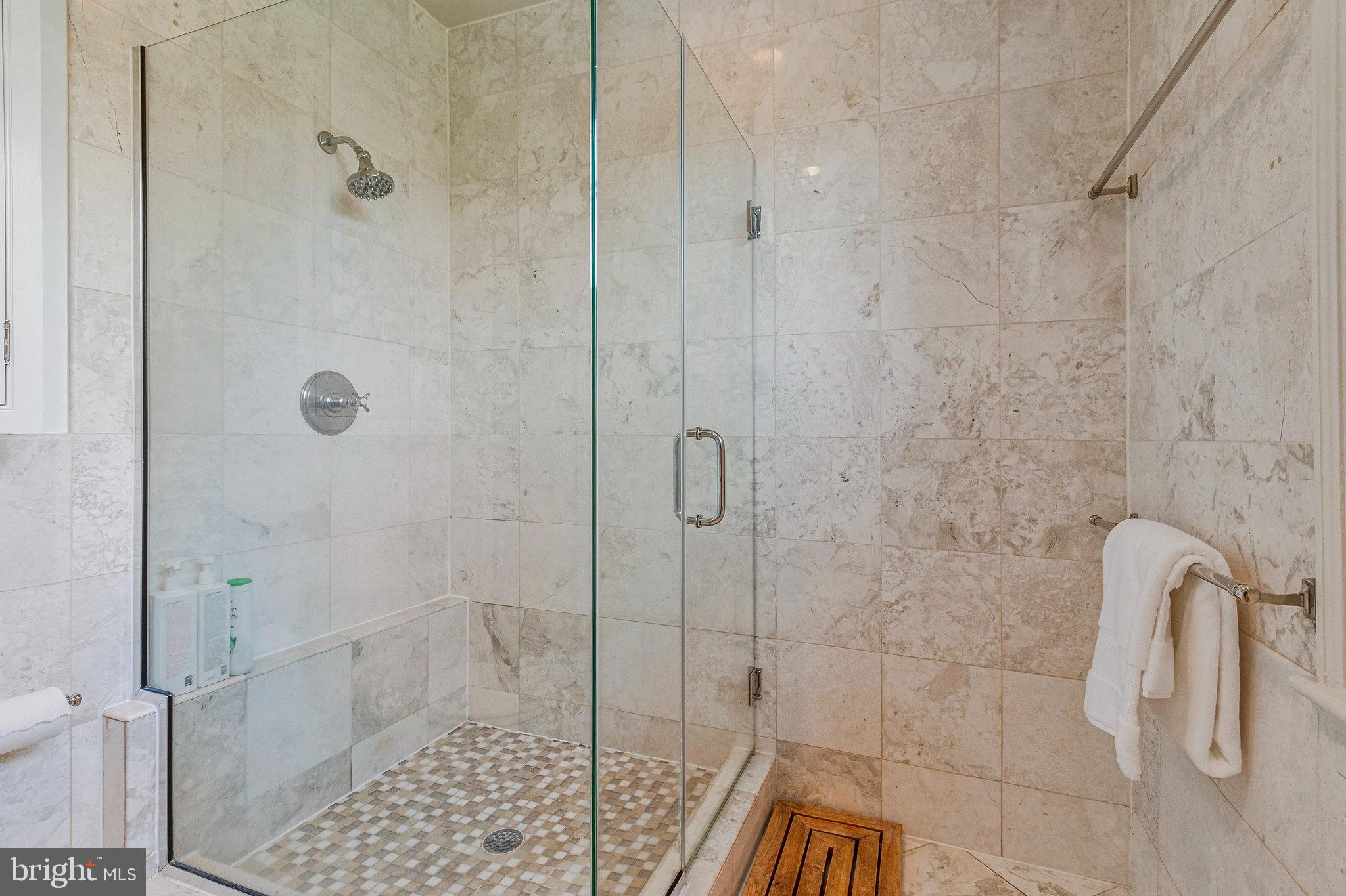 412 N View Ter