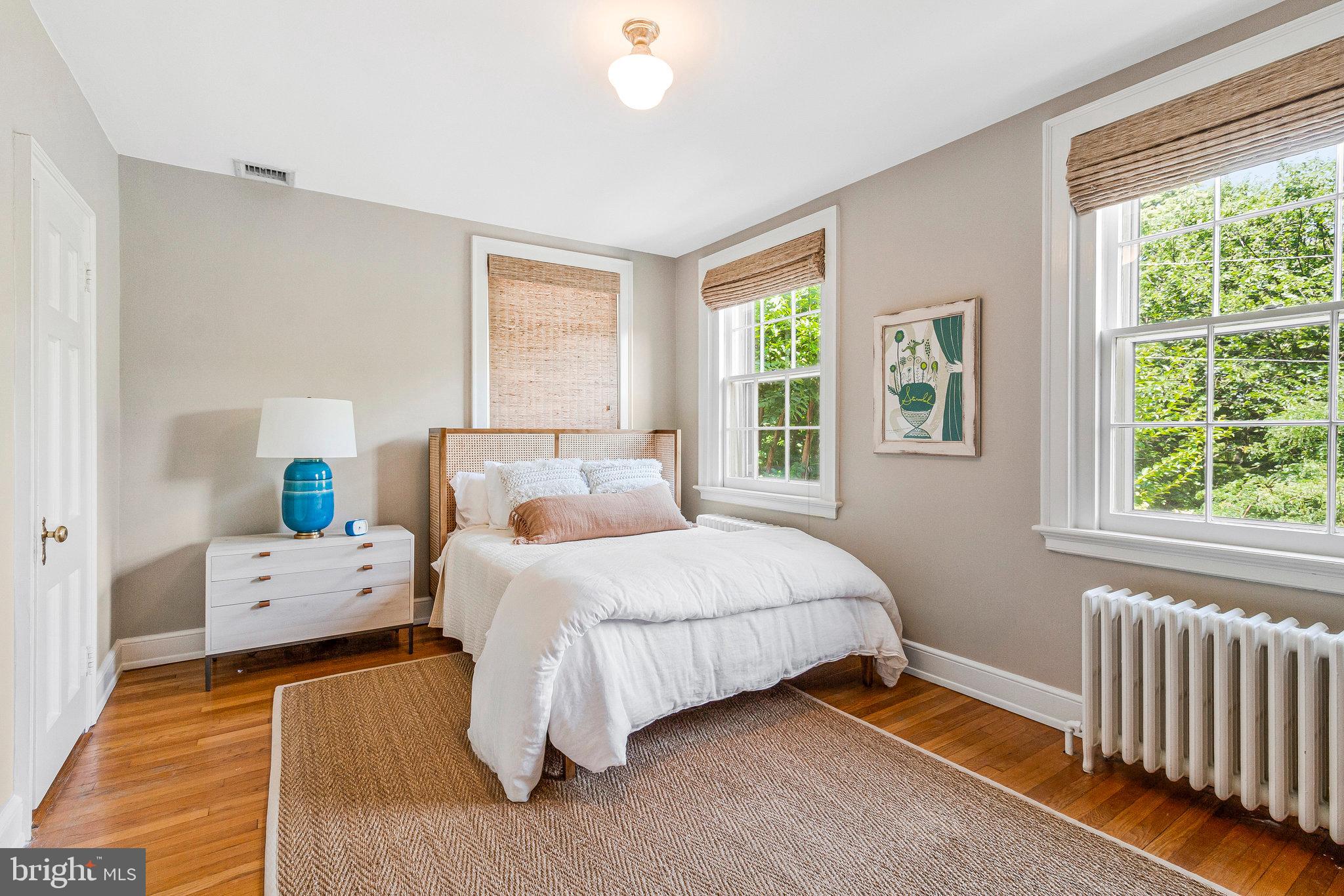 412 N View Ter