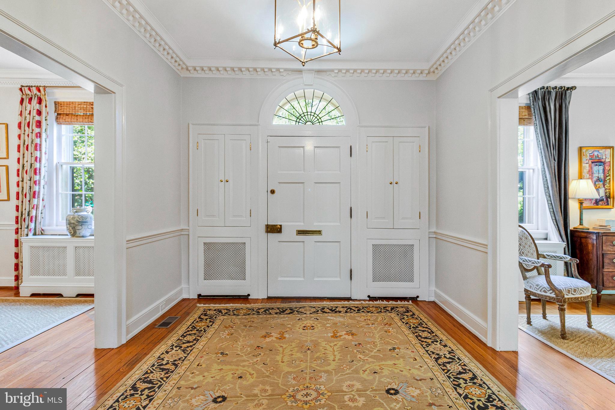 412 N View Ter