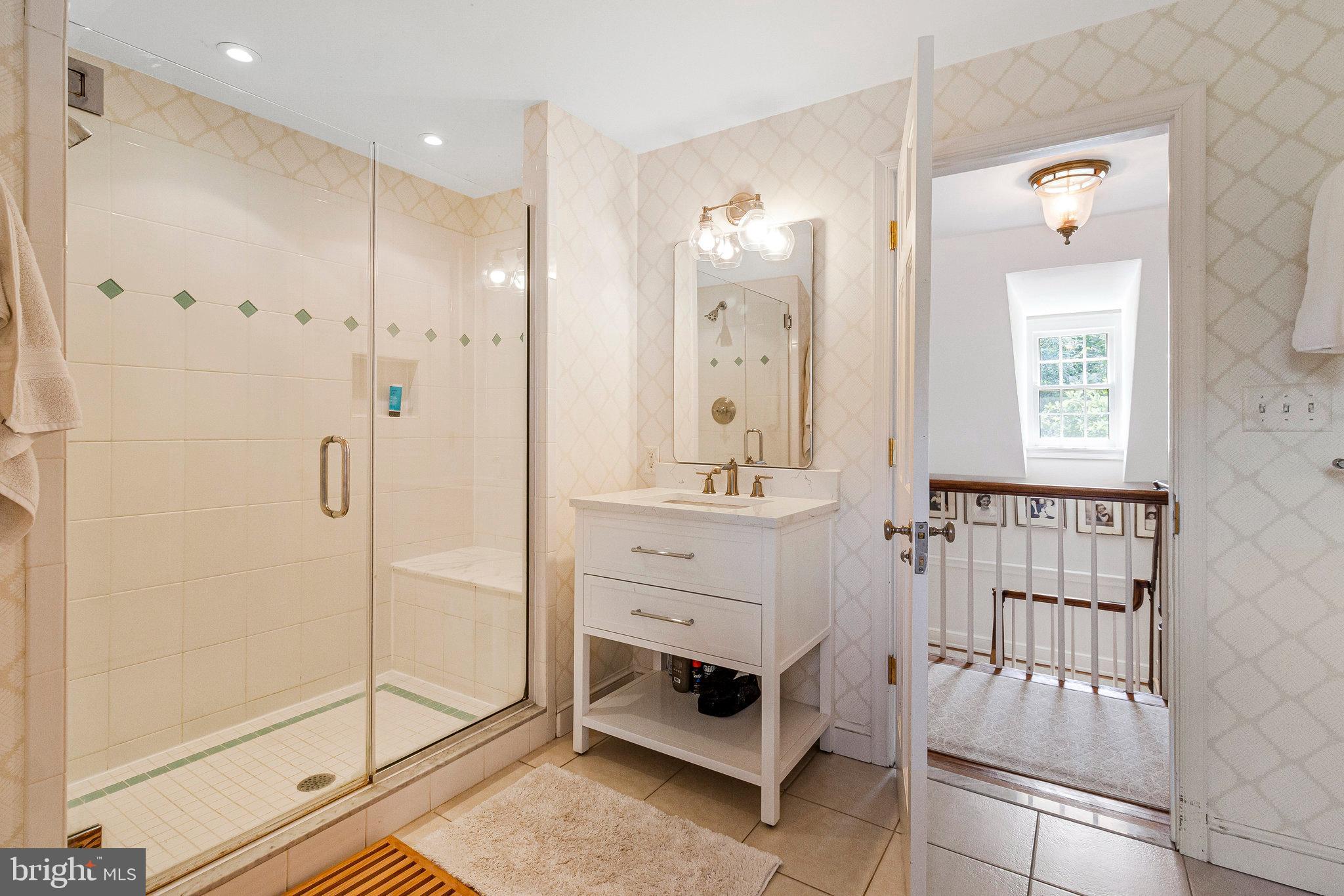 412 N View Ter
