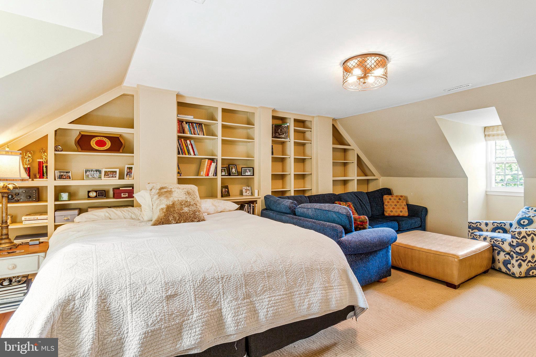 412 N View Ter