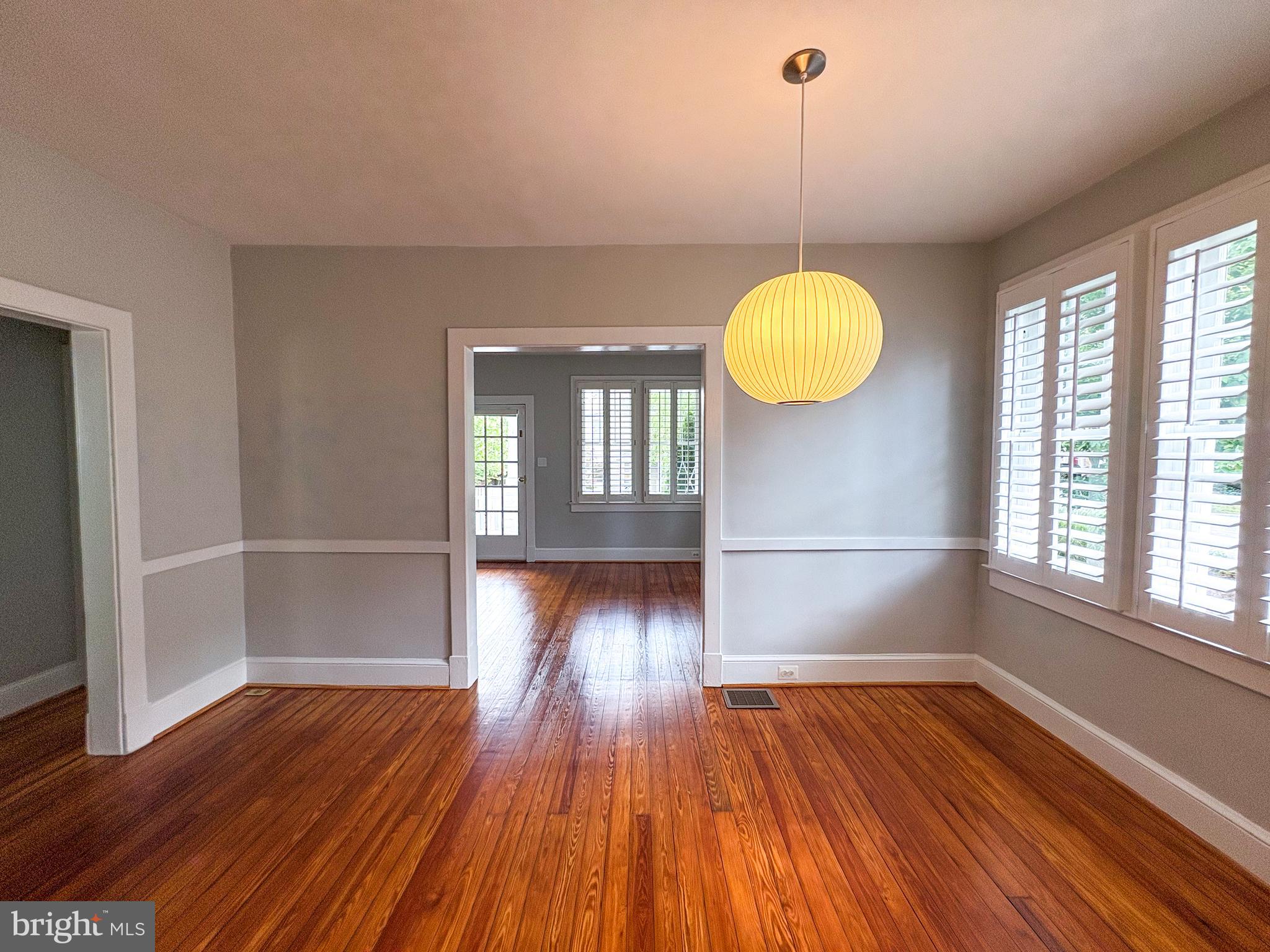 27 W WYATT AVE