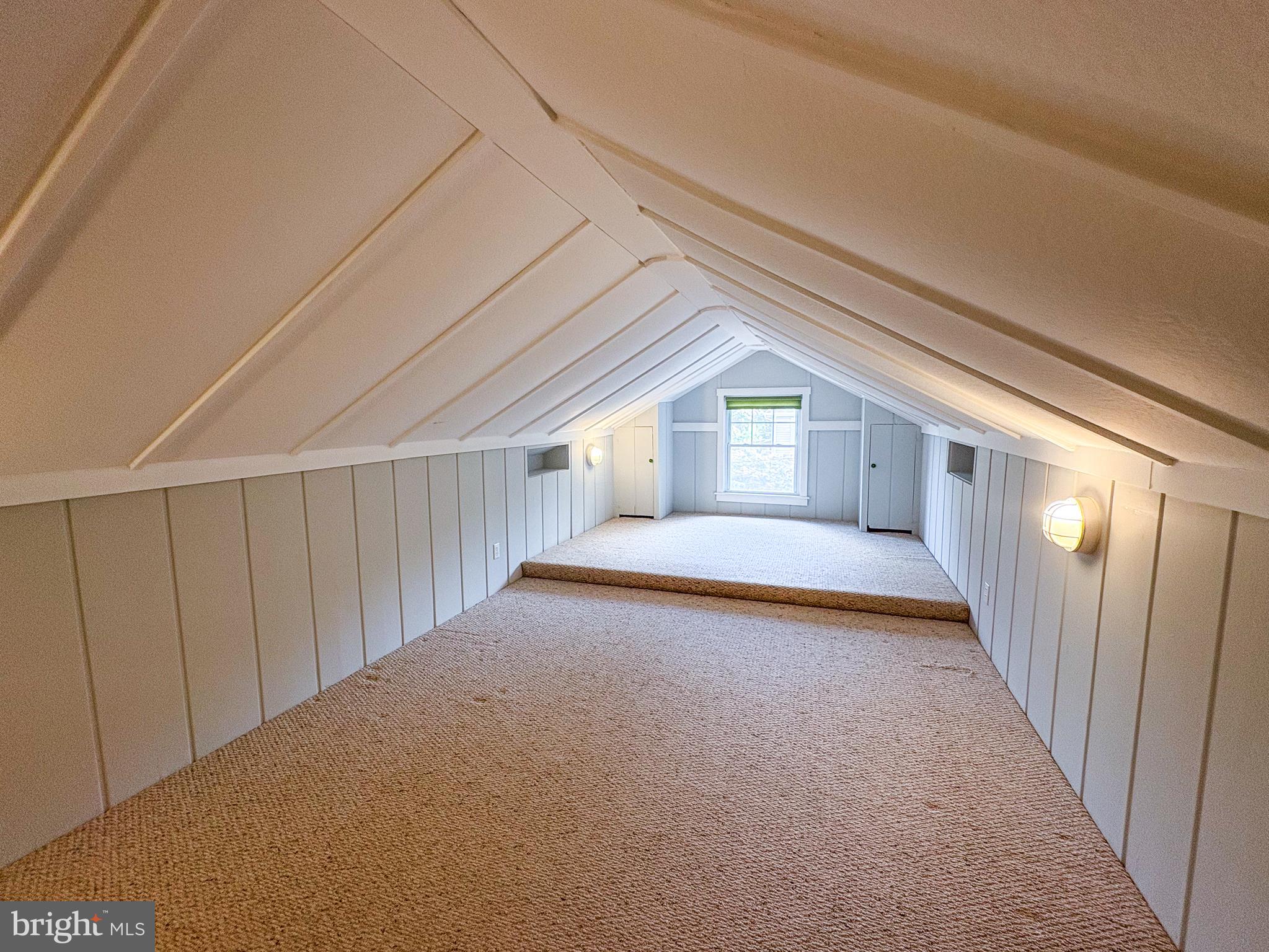 27 W WYATT AVE