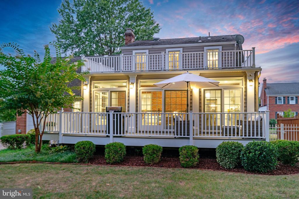 607 W VIEW TERRACE