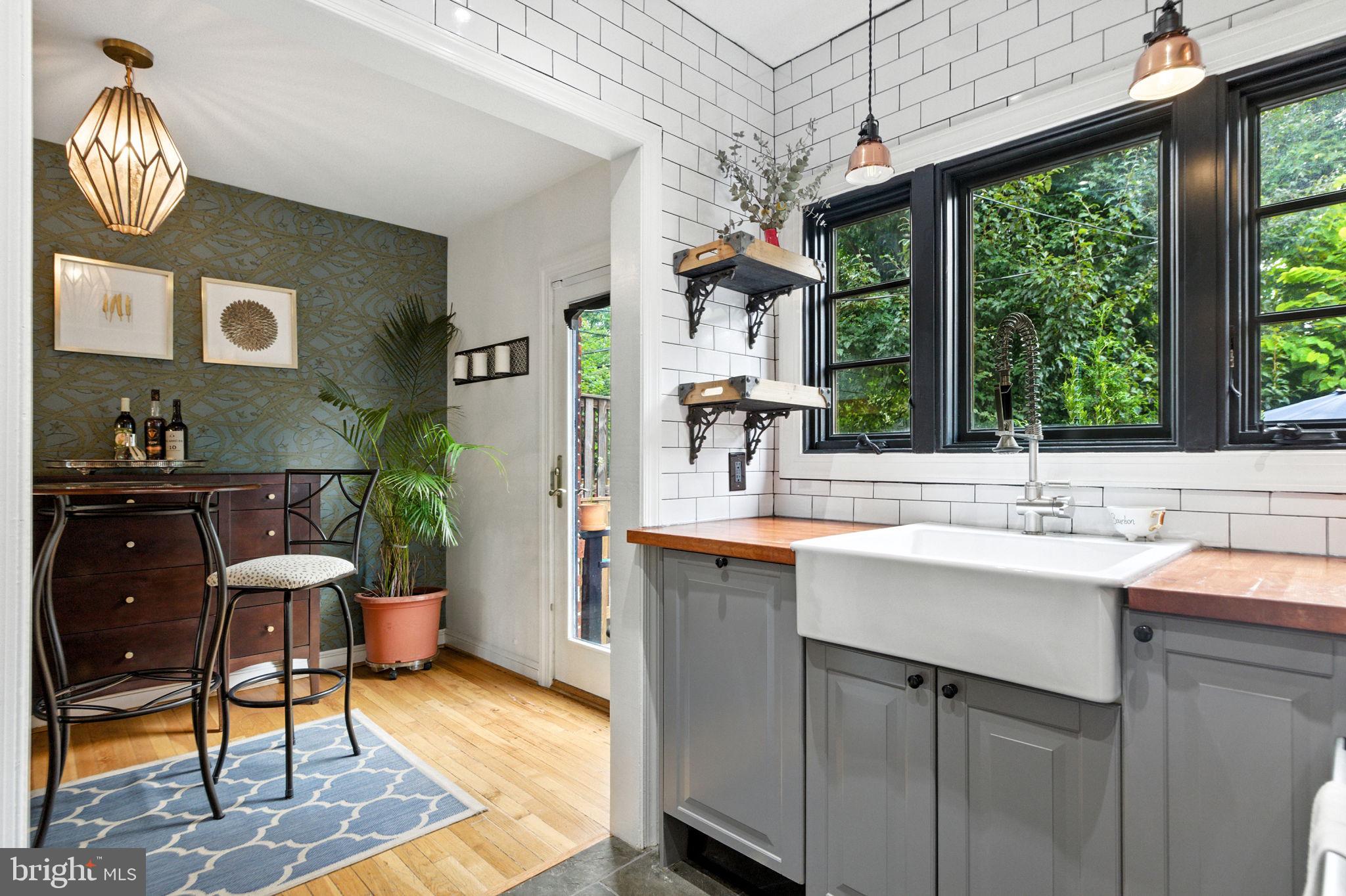 333 MOUNT VERNON AVENUE