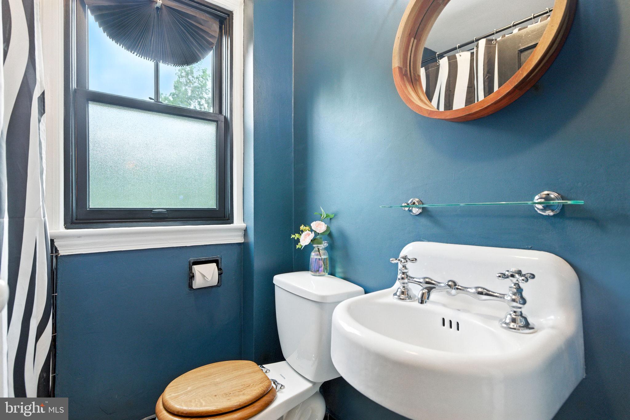 333 MOUNT VERNON AVENUE