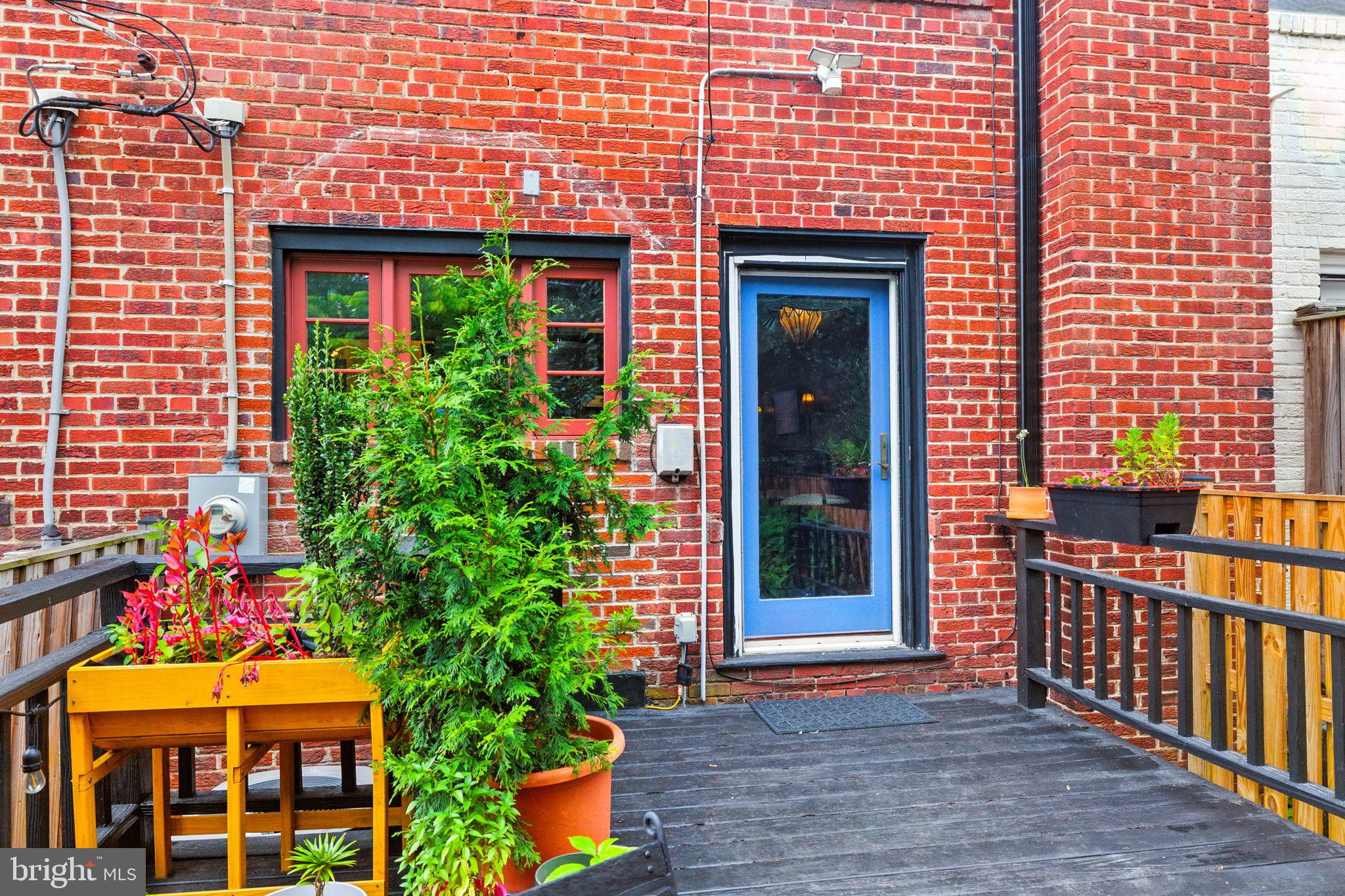 333 MOUNT VERNON AVENUE