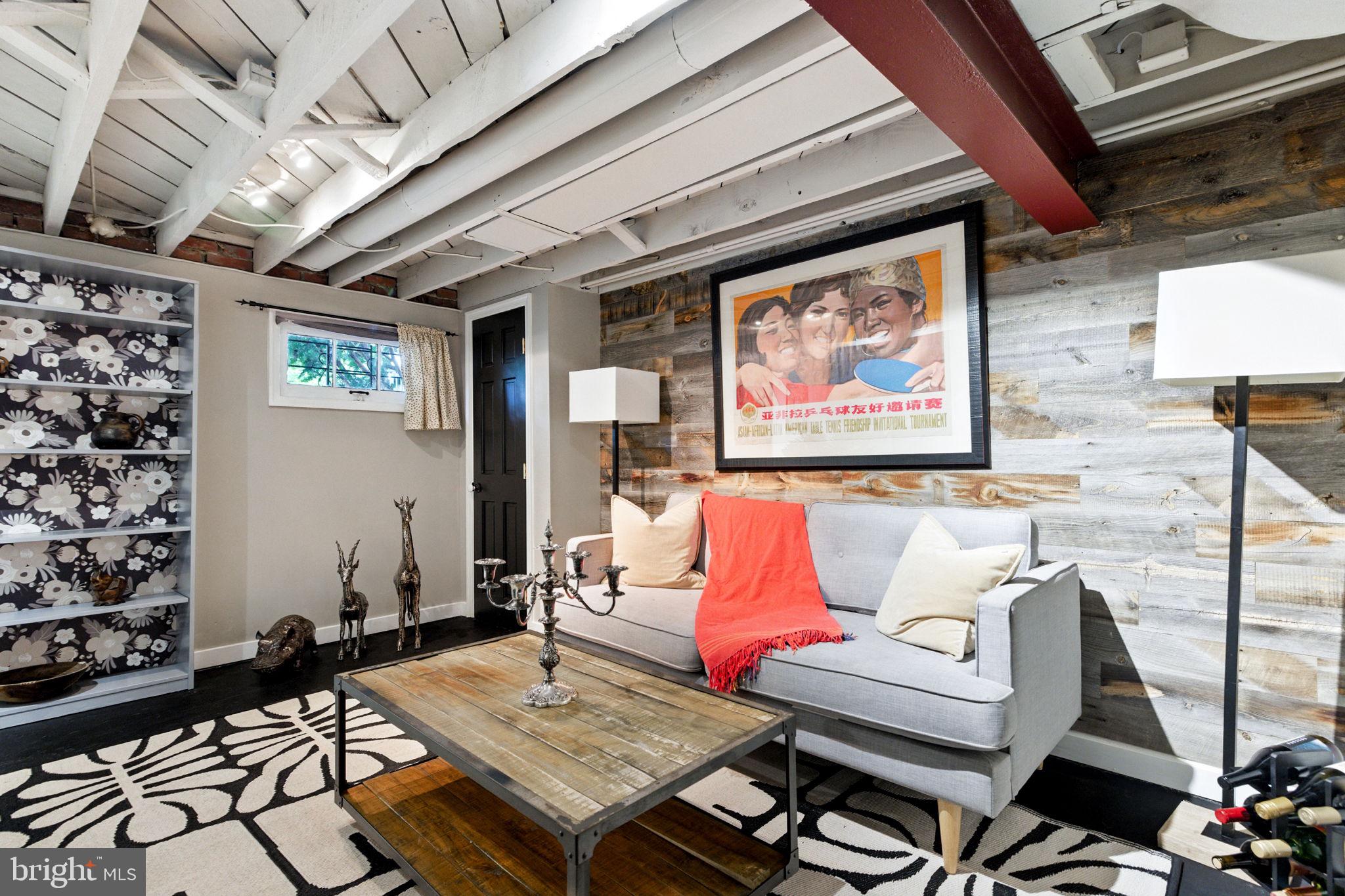 333 MOUNT VERNON AVENUE