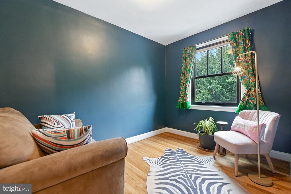 333 MOUNT VERNON AVENUE