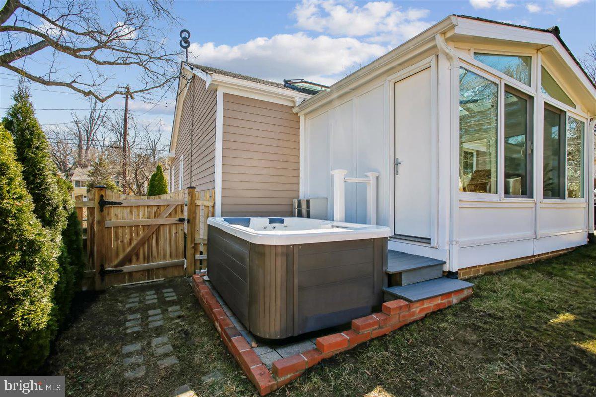 503 MONTICELLO BOULEVARD