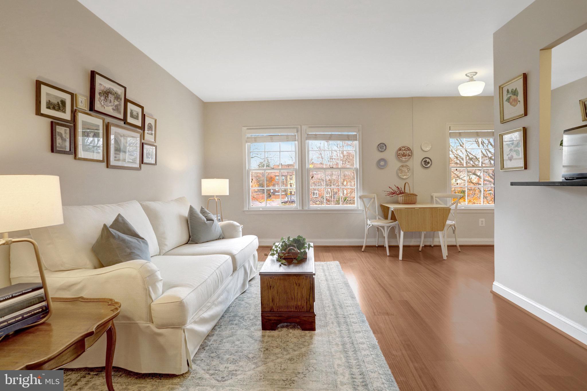 1251 E ABINGDON DRIVE 1121