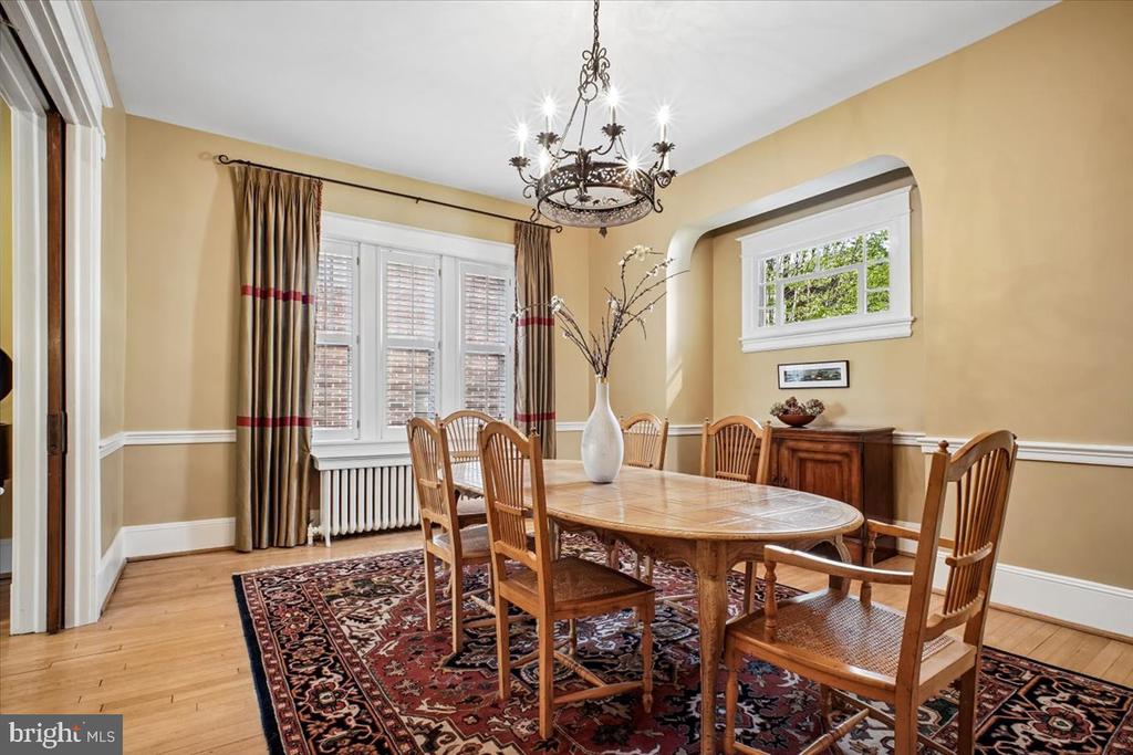 310 N VIEW TERRACE