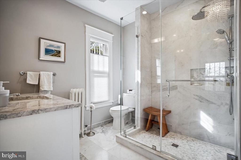 310 N VIEW TERRACE