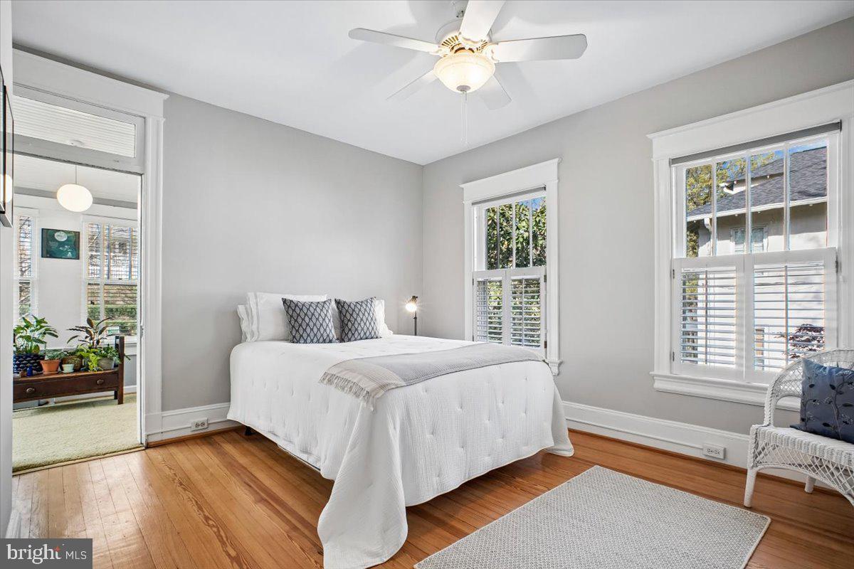 310 N VIEW TERRACE