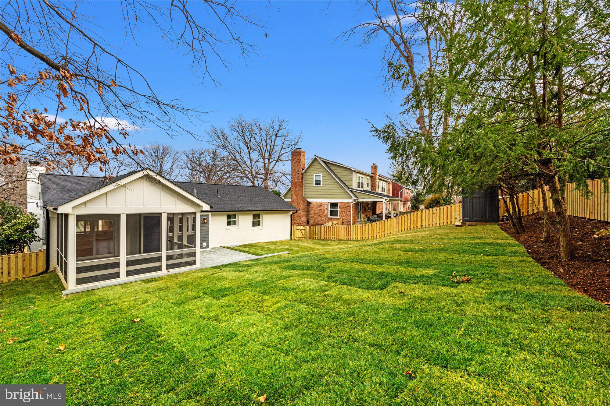 624 PULMAN PLACE