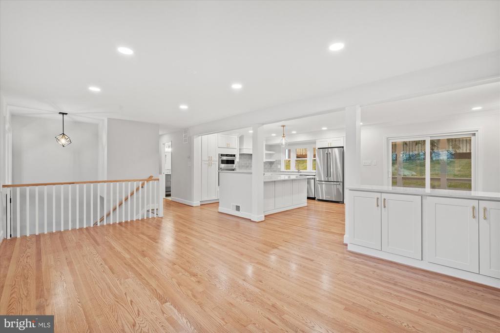 624 PULMAN PLACE
