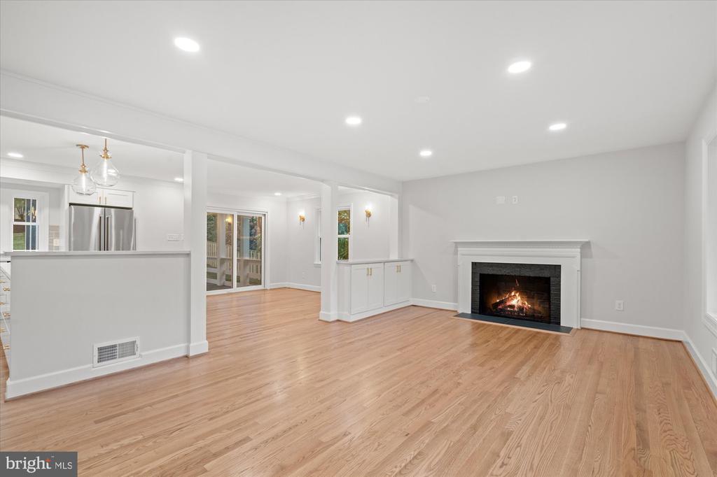 624 PULMAN PLACE