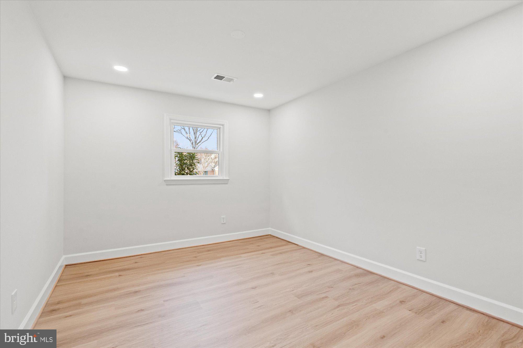 624 PULMAN PLACE