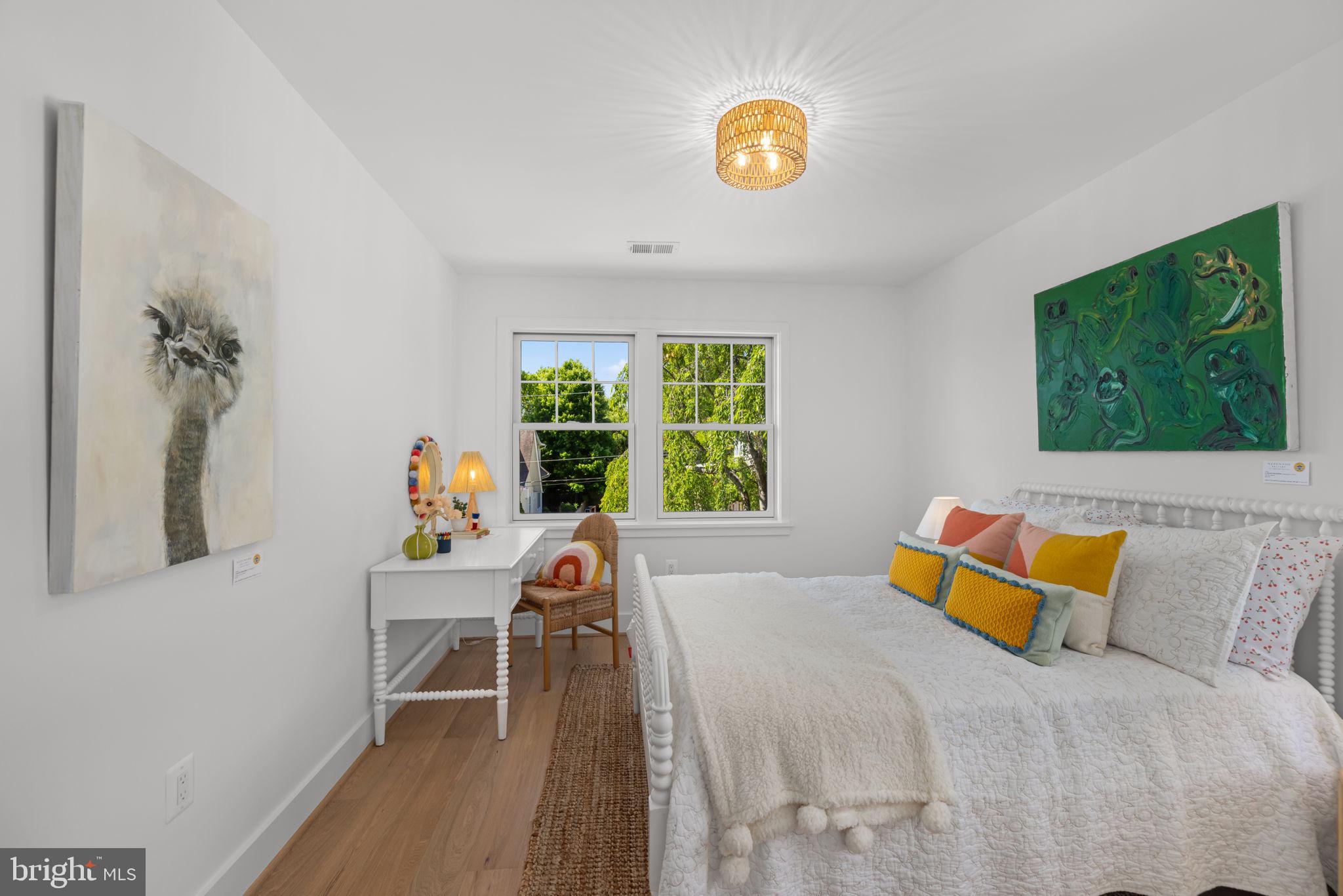 25 W WYATT AVENUE