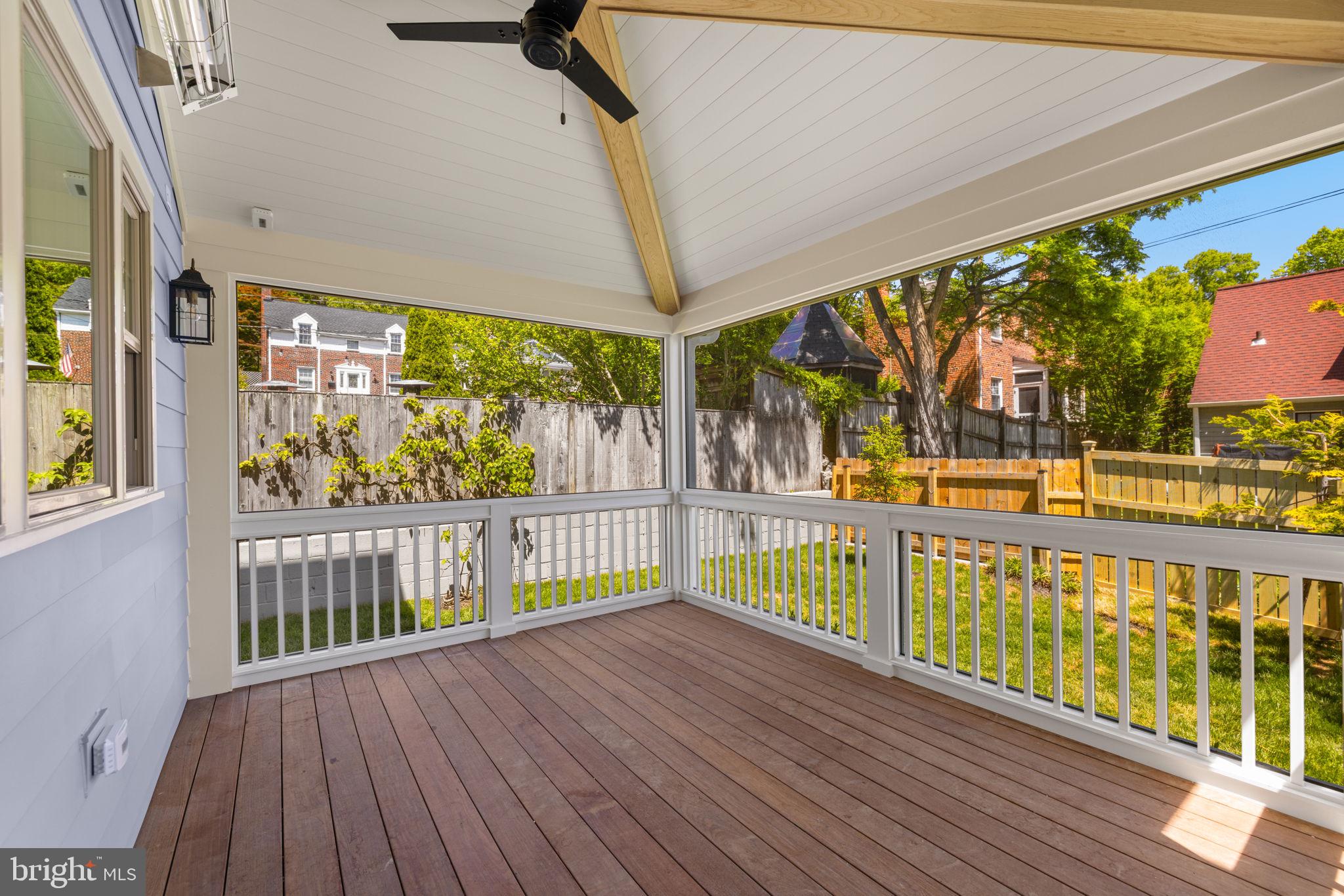 25 W WYATT AVENUE