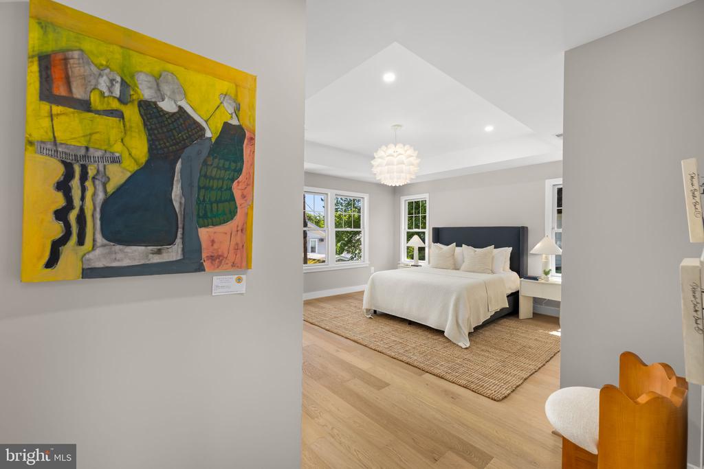 25 W WYATT AVENUE