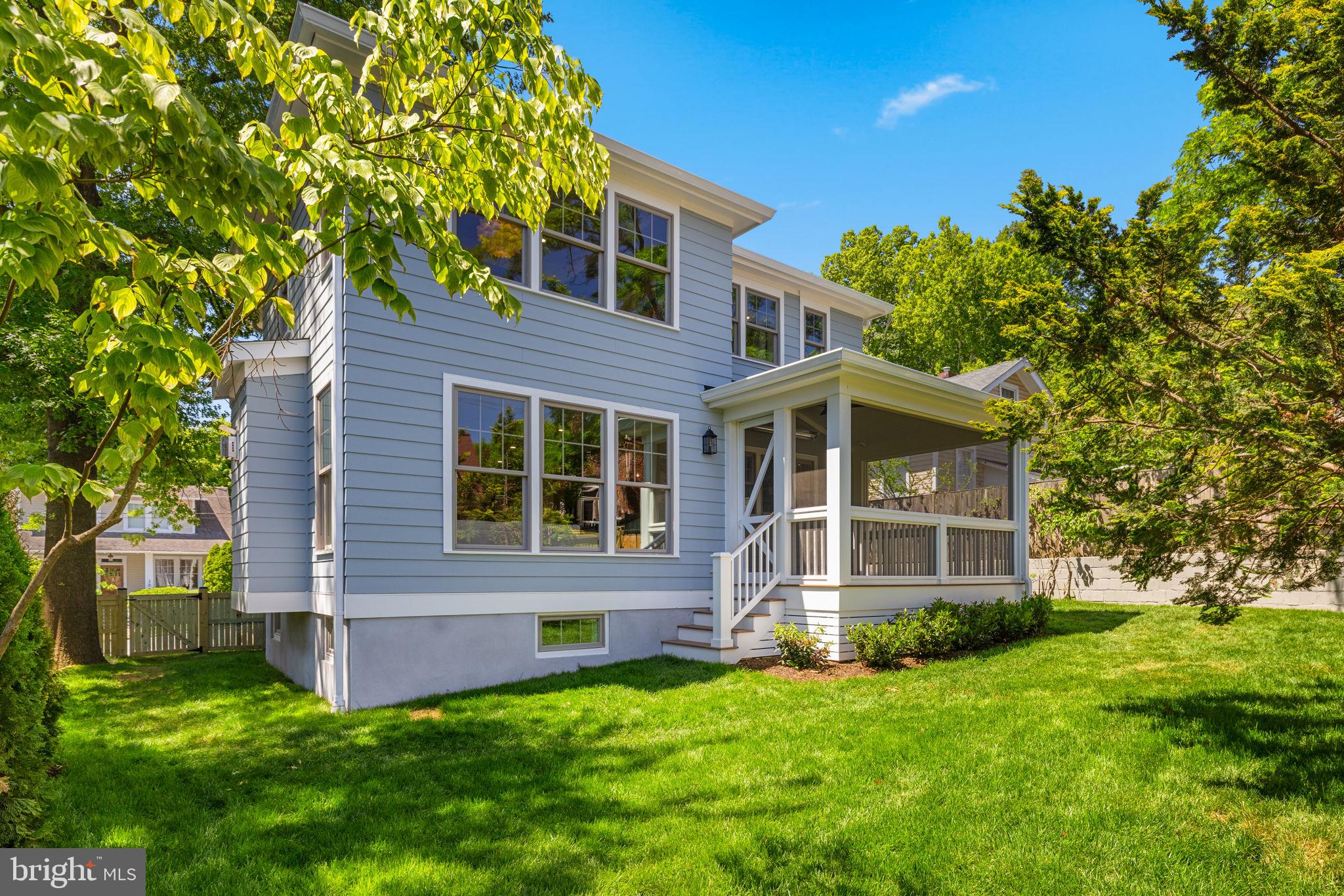25 W WYATT AVENUE