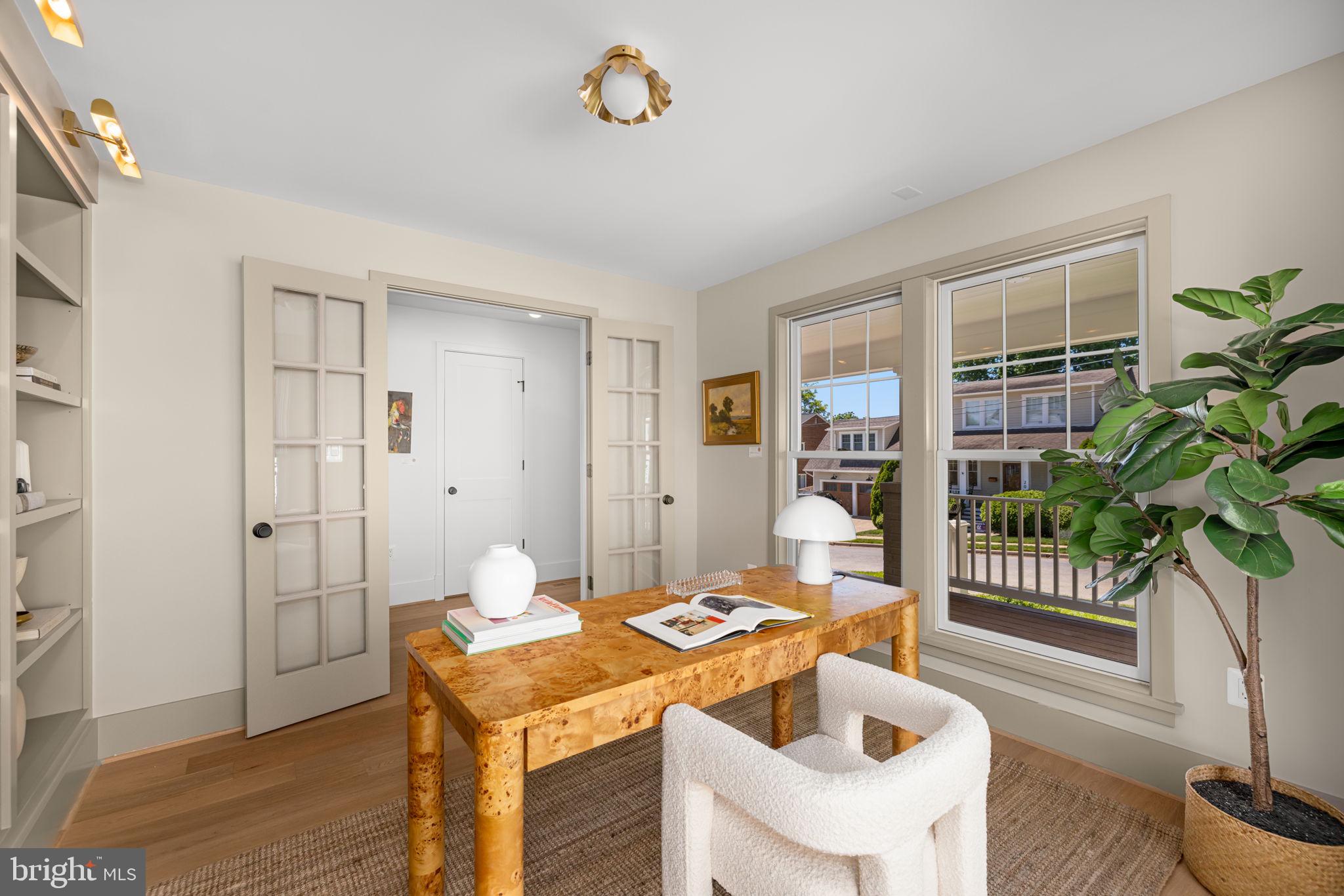 25 W WYATT AVENUE