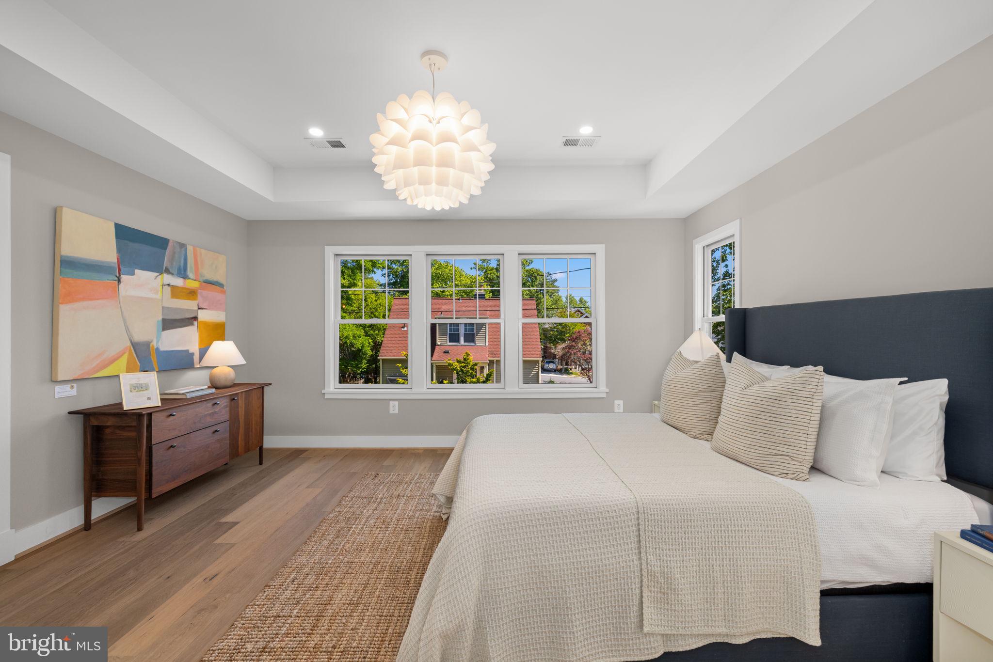 25 W WYATT AVENUE