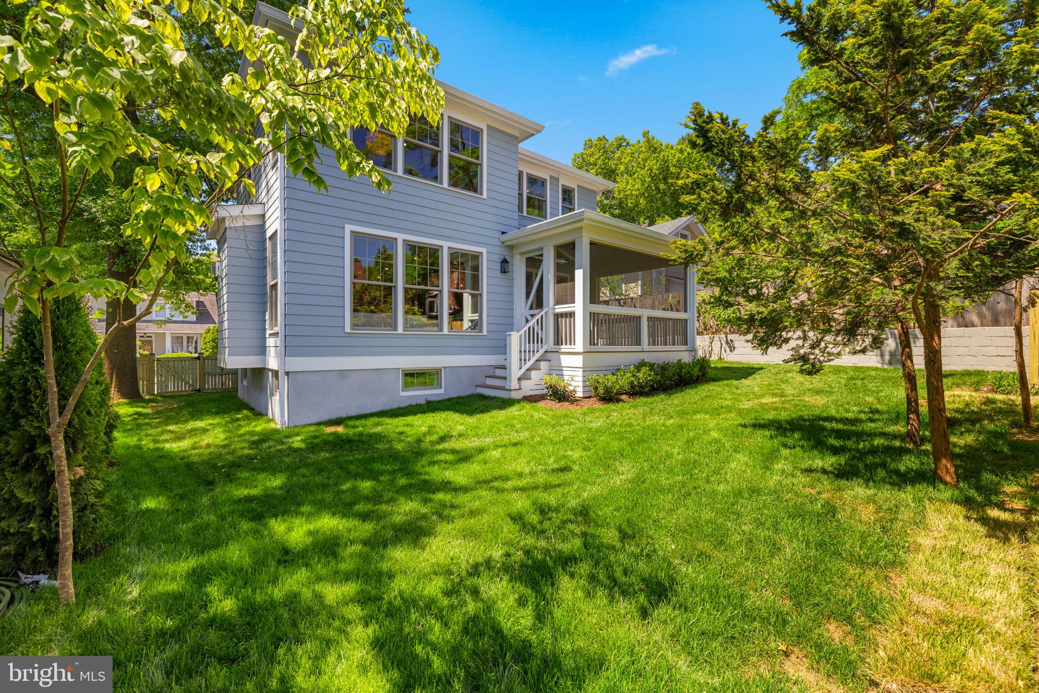 25 W WYATT AVENUE