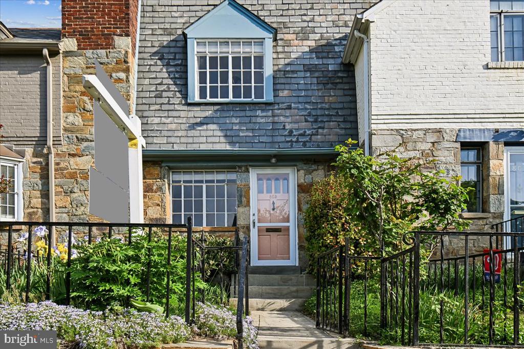 803 CHETWORTH PLACE
