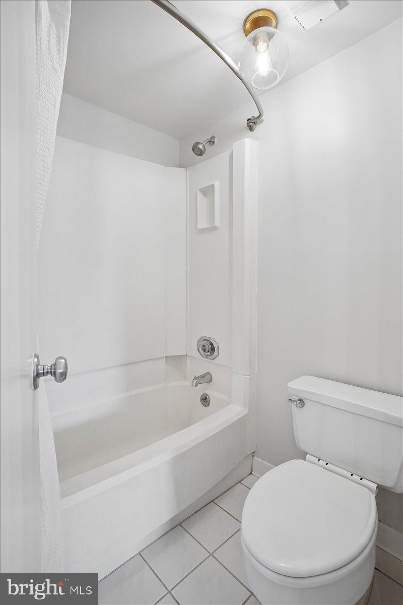 307 YOAKUM PARKWAY 407