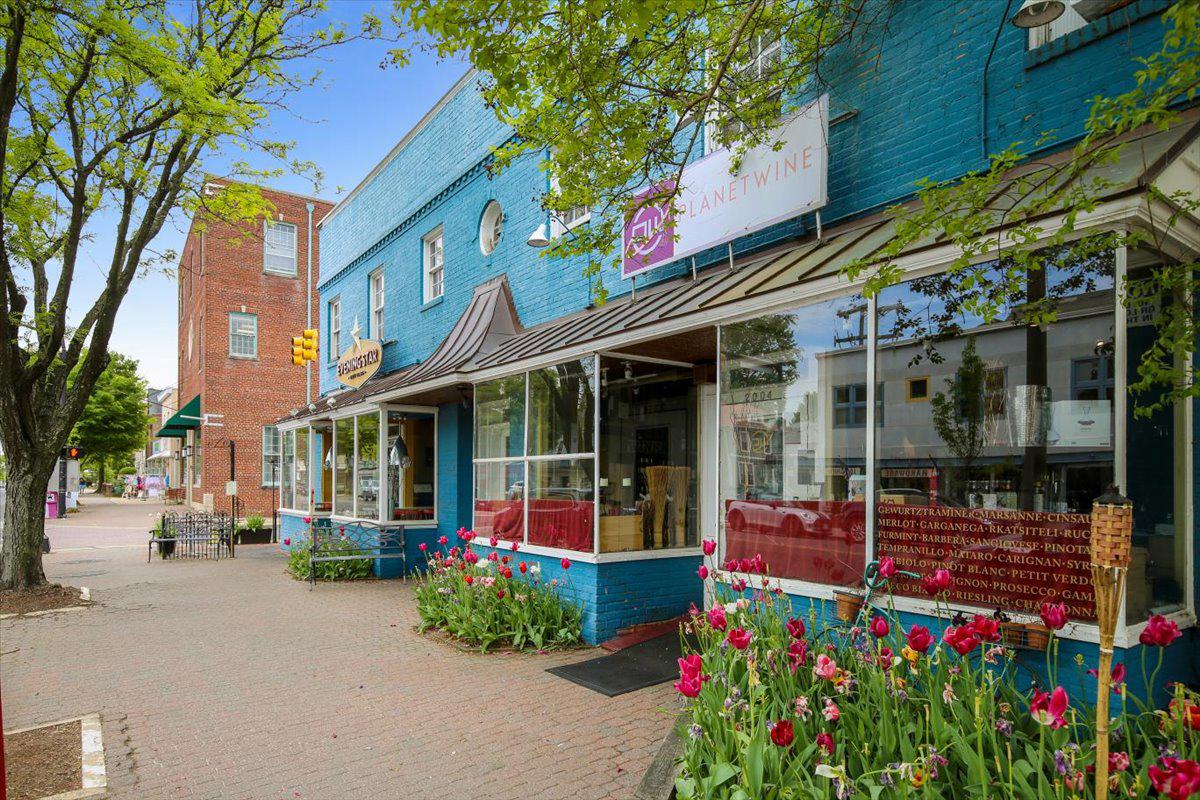 32 E LINDEN STREET
