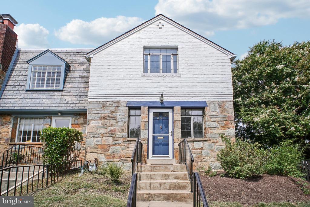 801 CHETWORTH PLACE