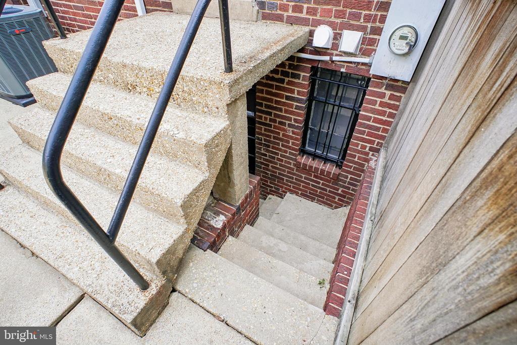 801 CHETWORTH PLACE