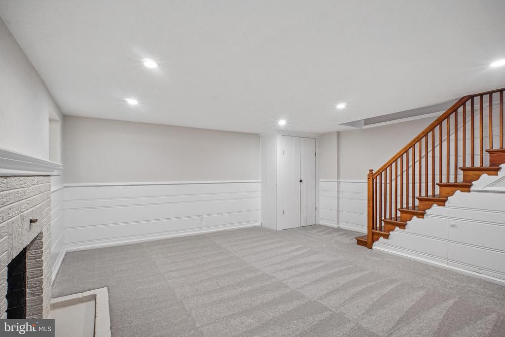 801 CHETWORTH PLACE