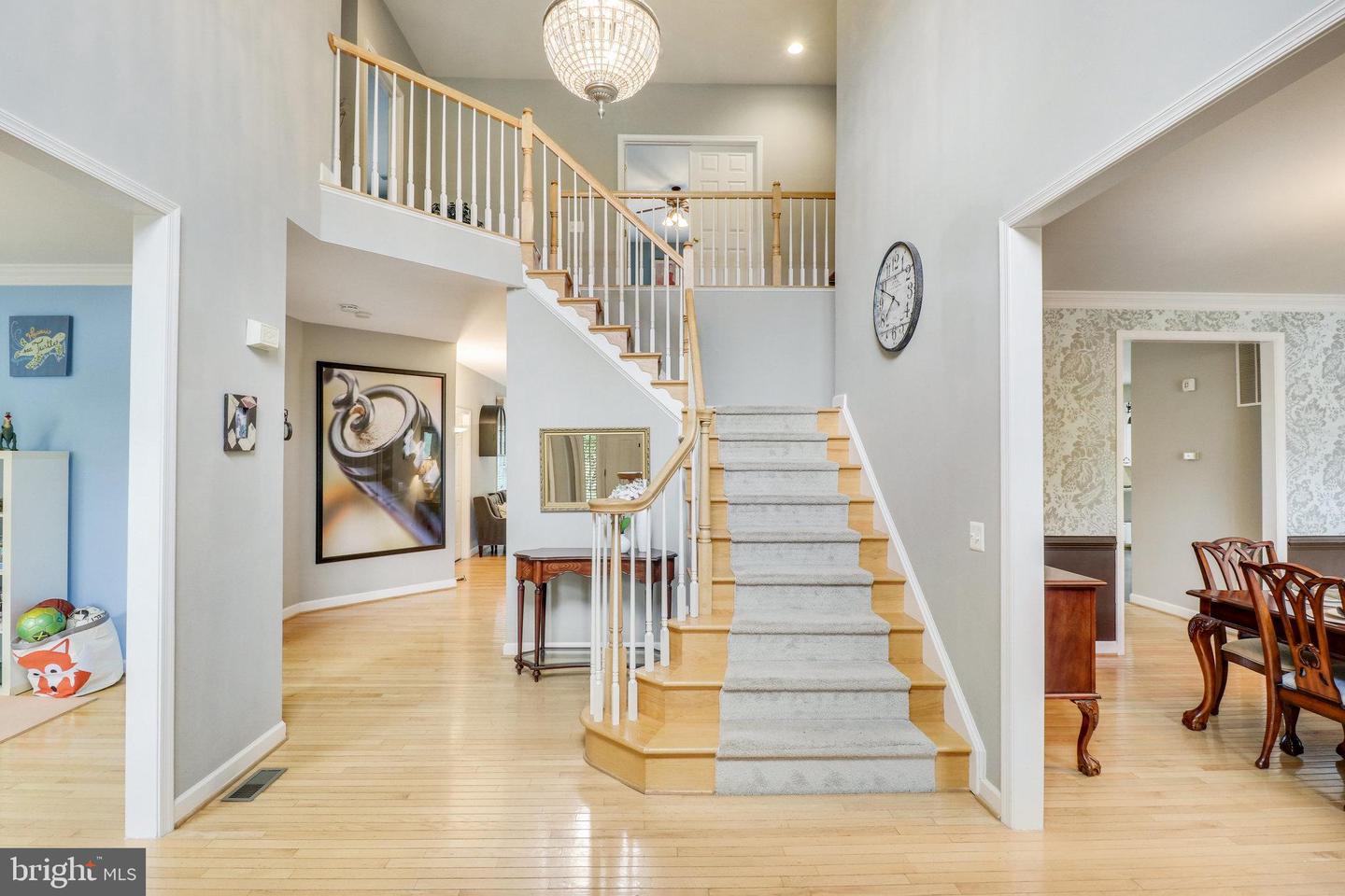 6810 Carawood Ct