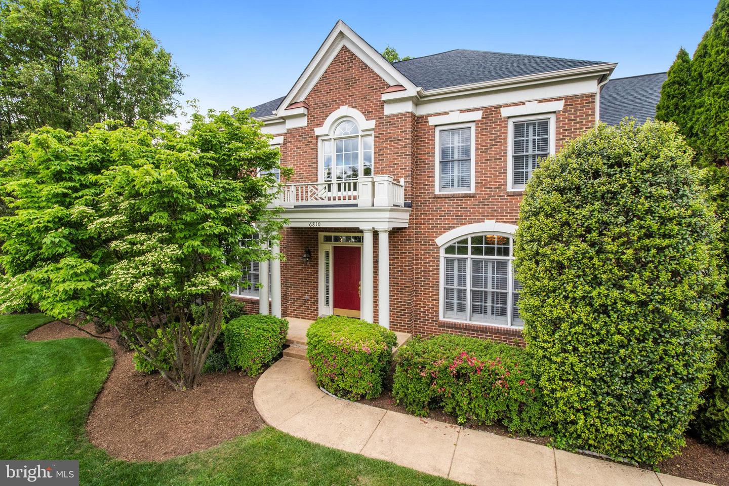 6810 Carawood Ct