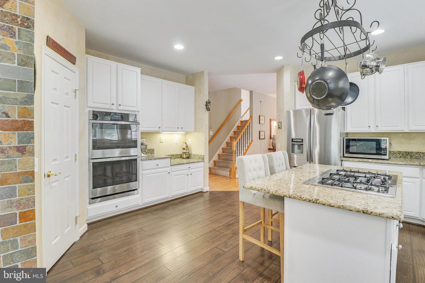 6810 Carawood Ct
