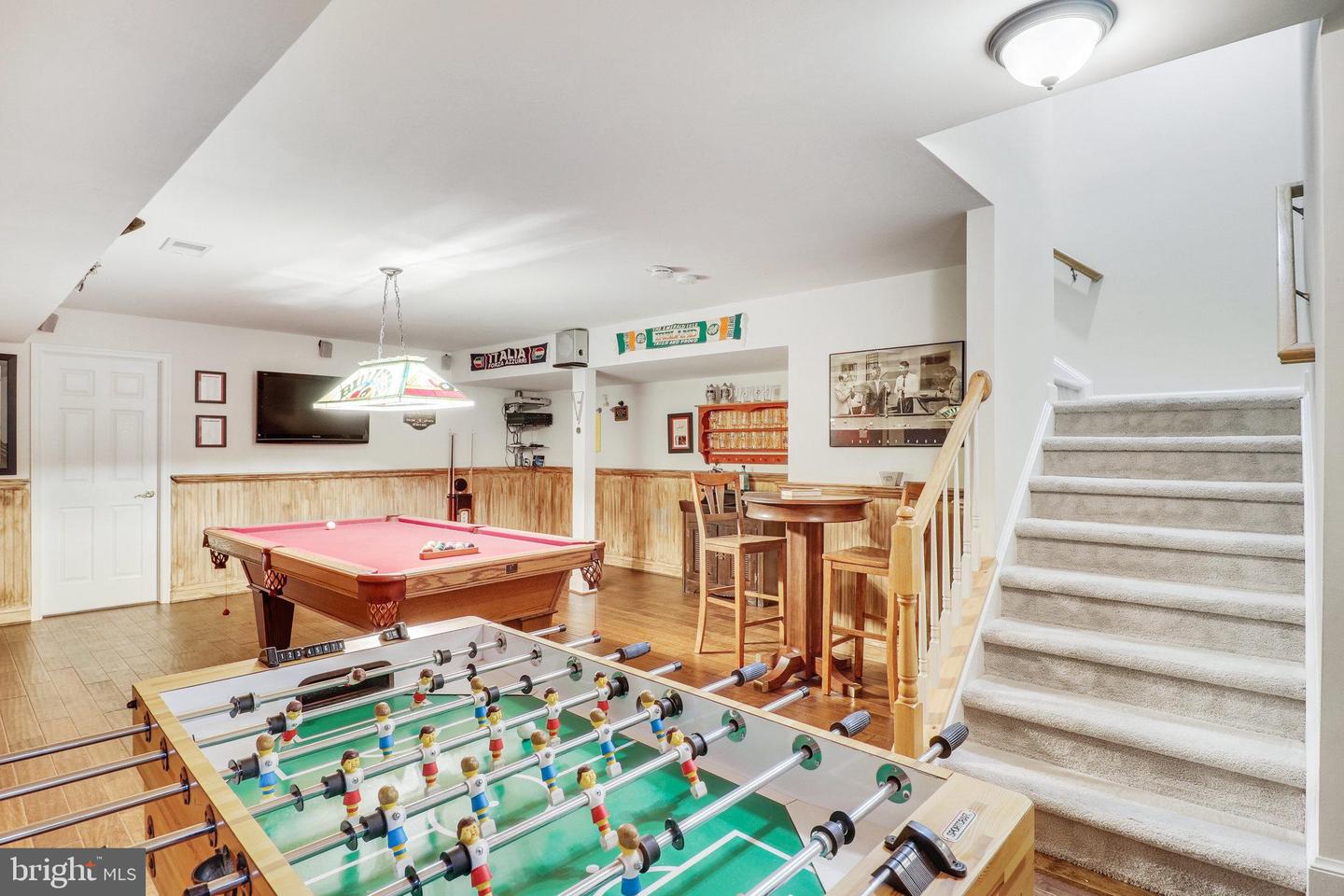 6810 Carawood Ct