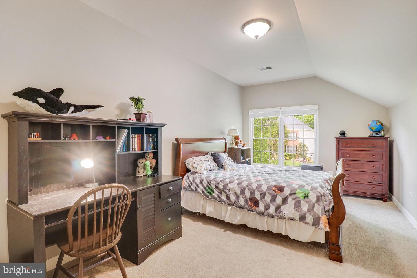 6810 Carawood Ct