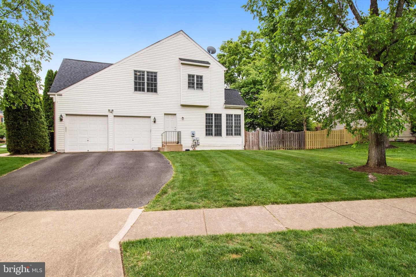 6810 Carawood Ct
