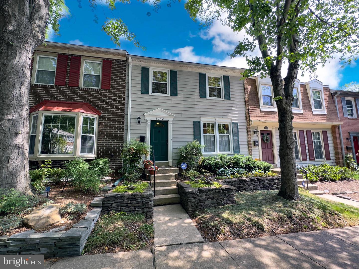 5942 Berkshire Ct