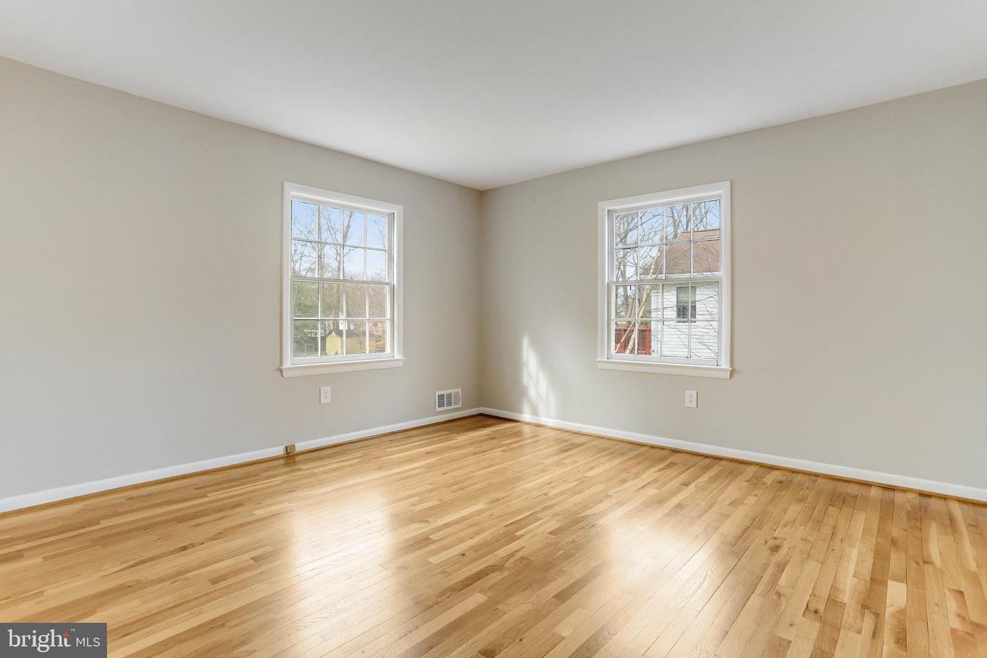 1903 Cool Spring Dr