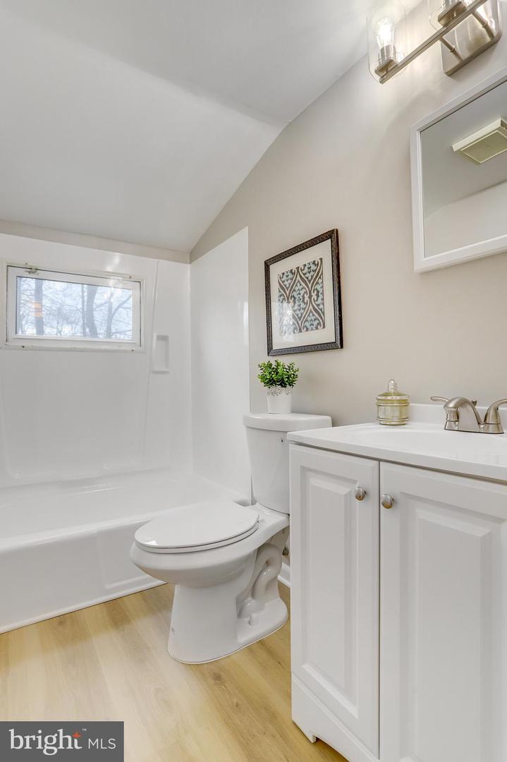 1903 Cool Spring Dr