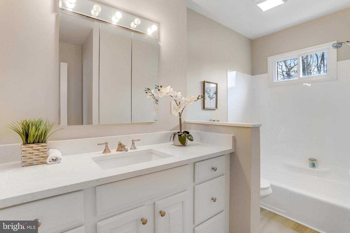 1903 Cool Spring Dr