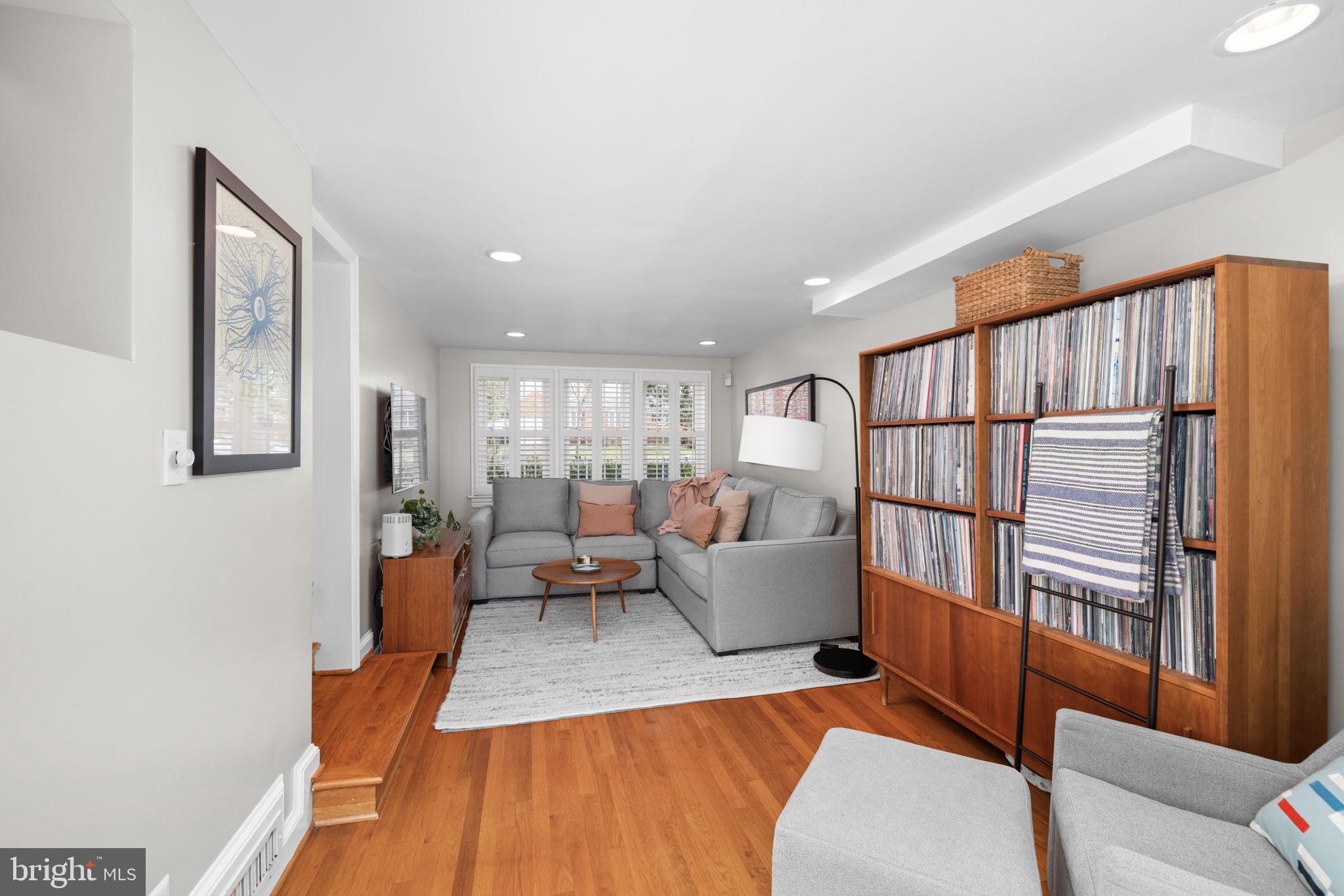 3123 Worthington Cir