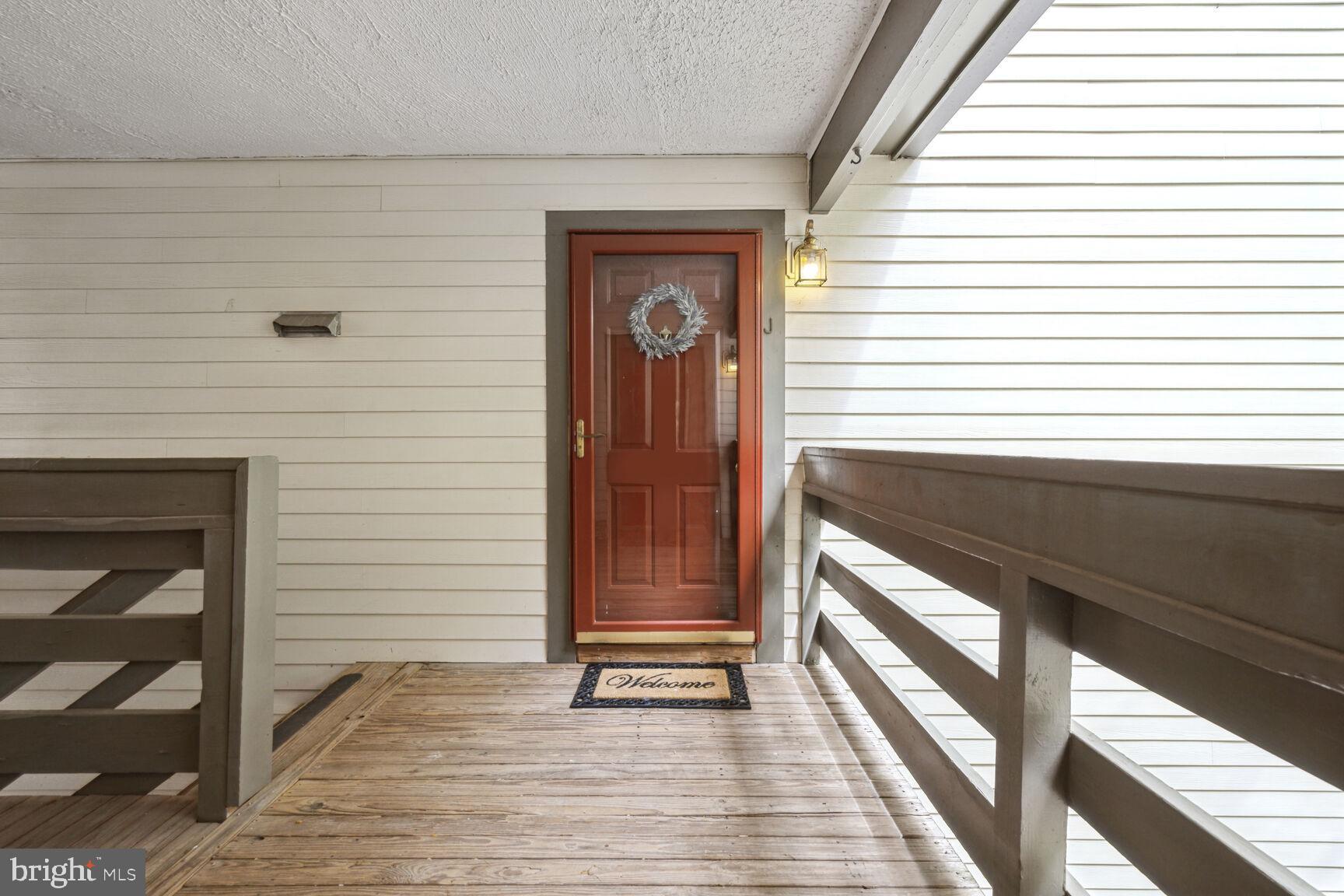 2221 Lovedale Ln #206b