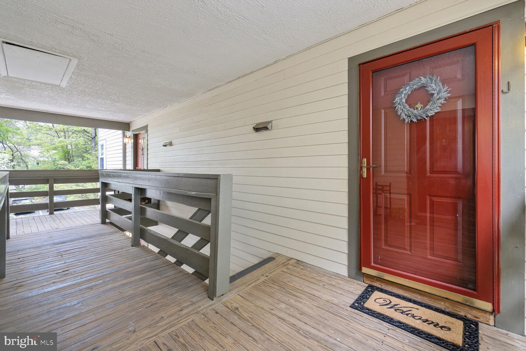 2221 Lovedale Ln #206b